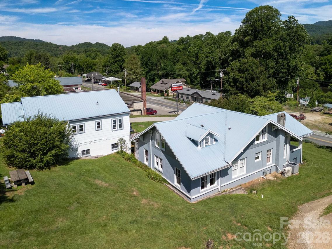 800 Main St., Bryson City, NC 28713