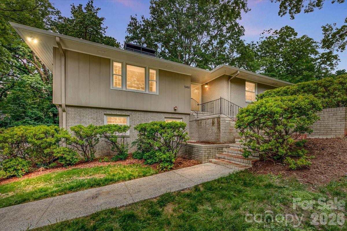 5451 Addison Dr., Charlotte, NC 28211