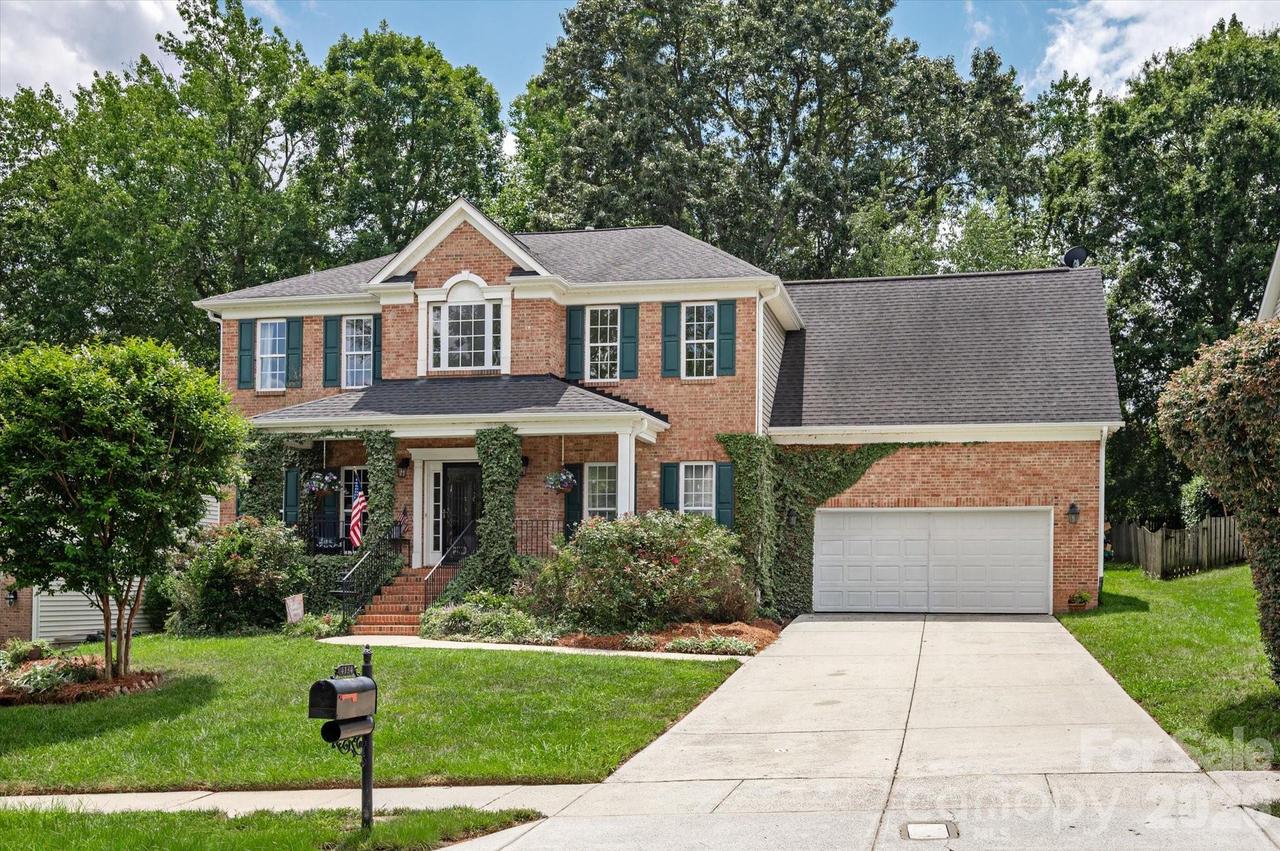 4134 Oakton Ridge Ct., Matthews, NC 28105