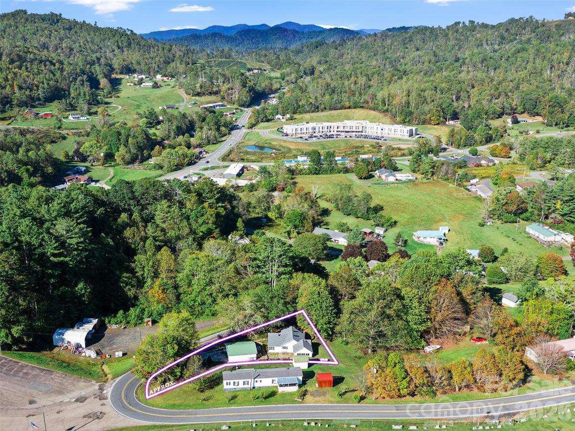 370 Bear Creek Church Rd., Bakersville, NC 28705