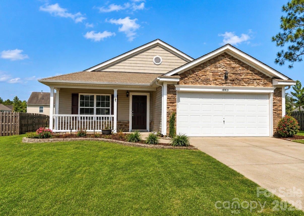 1843 Rustic Barn Dr., Huntersville, NC 28078