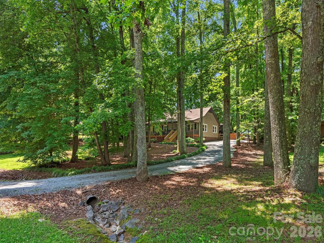 3814 Wonderland Dr., Matthews, NC 28104