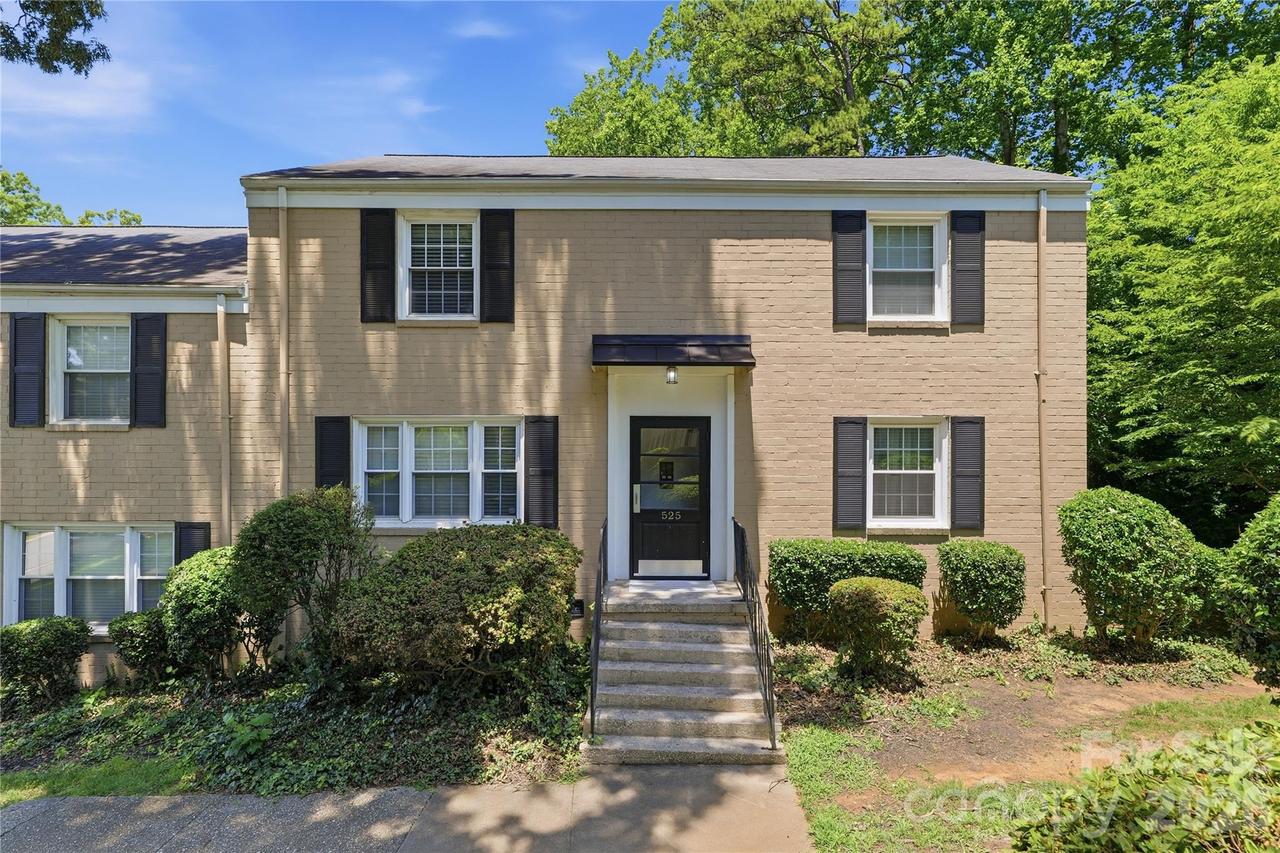 525 Wakefield Dr., Charlotte, NC 28209