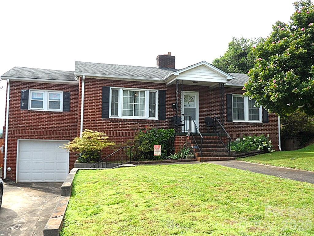 107 W Concord St., Morganton, NC 28655
