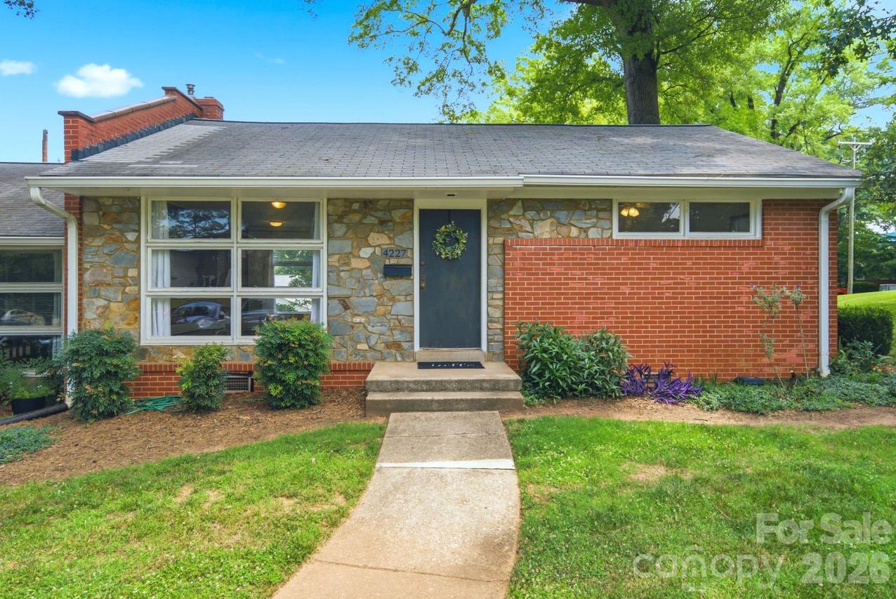 4227 Cheltenham Rd., Charlotte, NC 28211