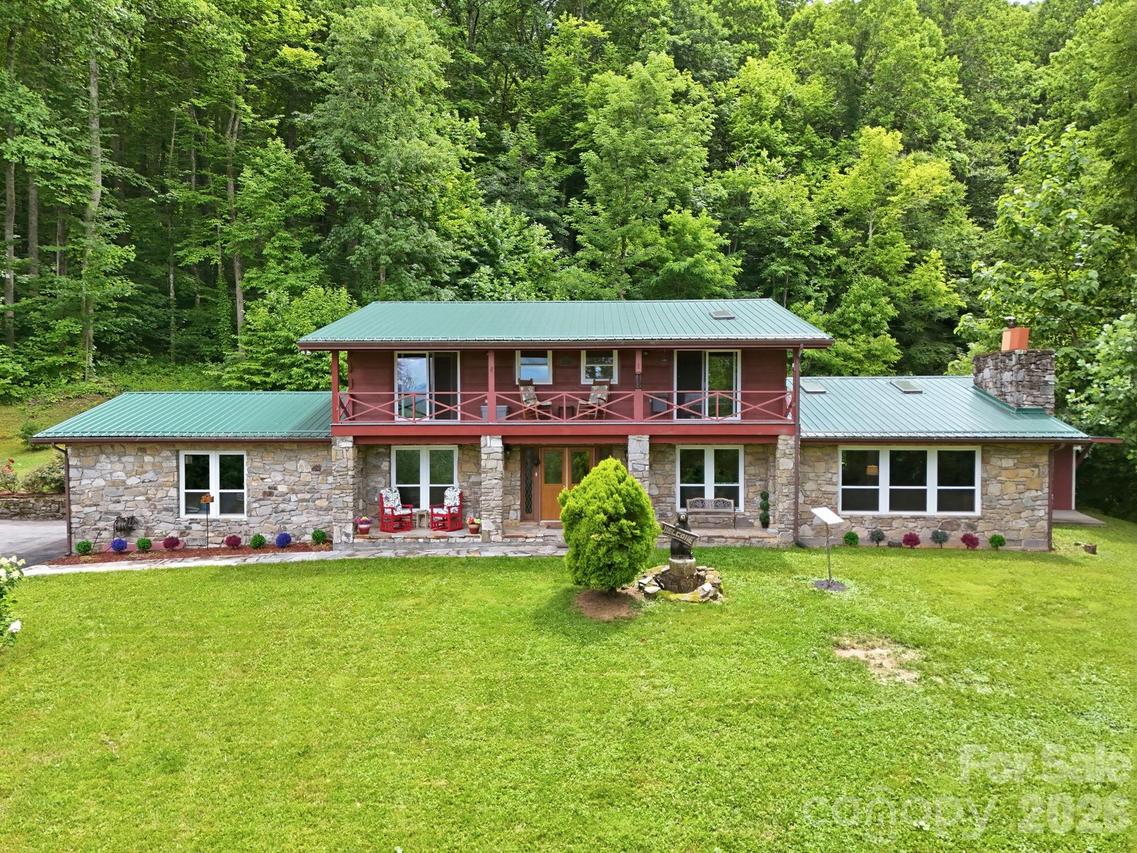570 Rugged Top Rd., Waynesville, NC 28785