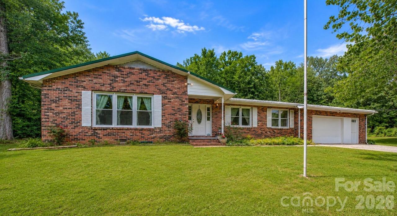 287 Robertson Dr., Old Fort, NC 28762