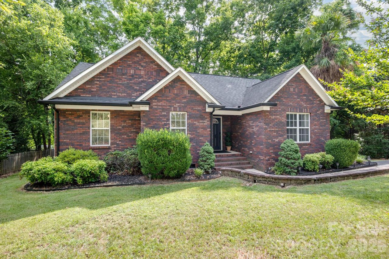 398 Knoll Ct., Concord, NC 28025