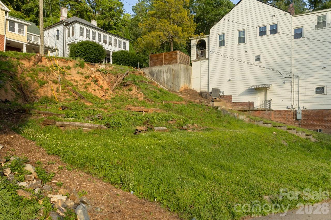 99999 College St., Asheville, NC 28801