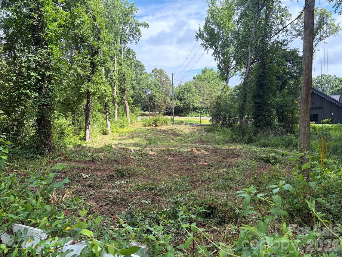 605 Shiloh Rd., Statesville, NC 28677