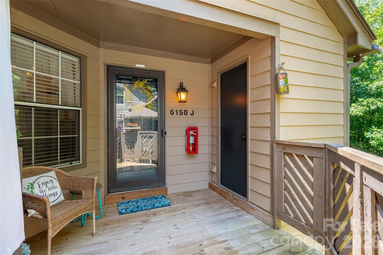 6150 Gray Gate Ln. #J, Charlotte, NC 28210