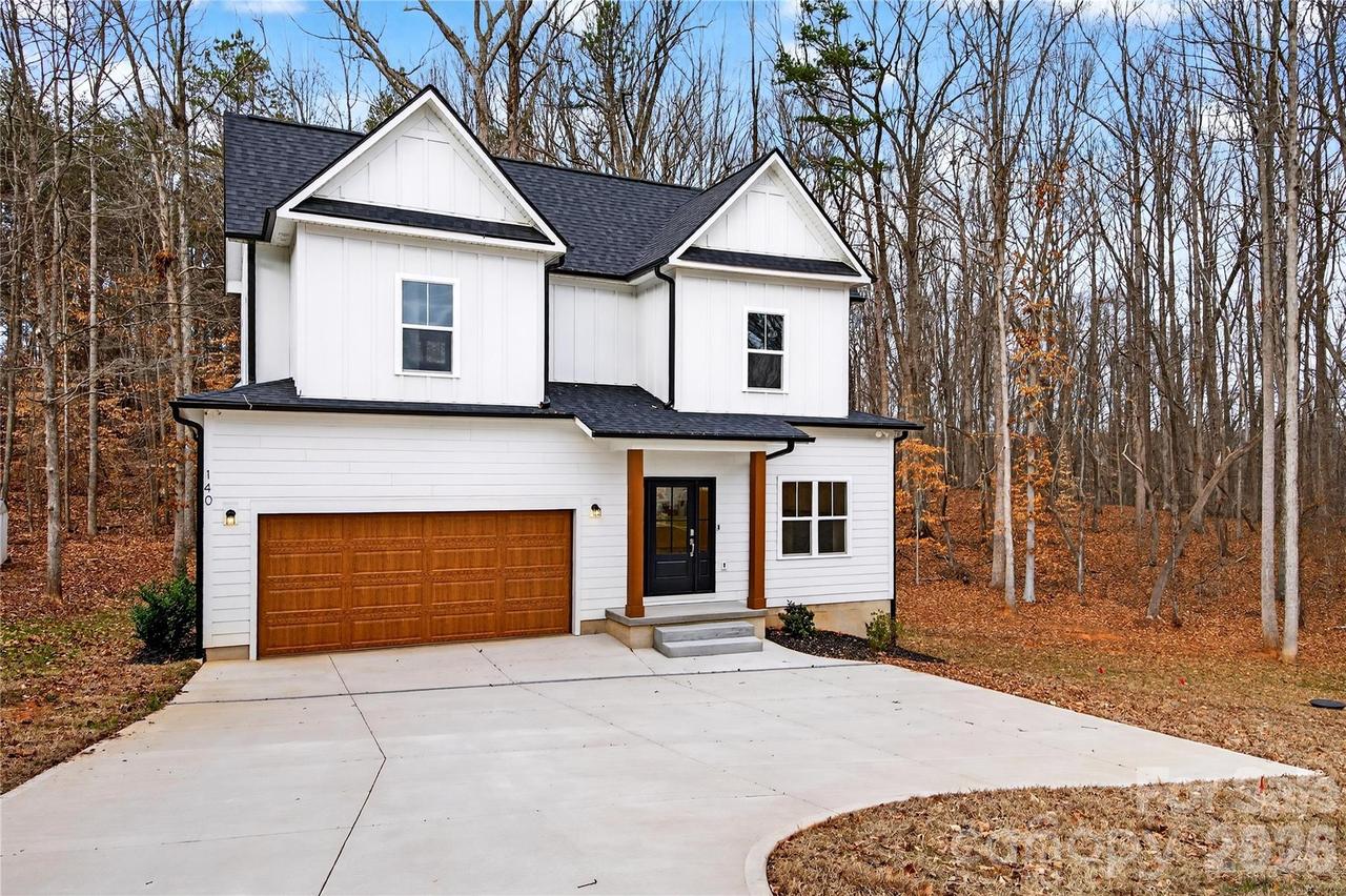 140 Meadowfall Ln., Troutman, NC 28166