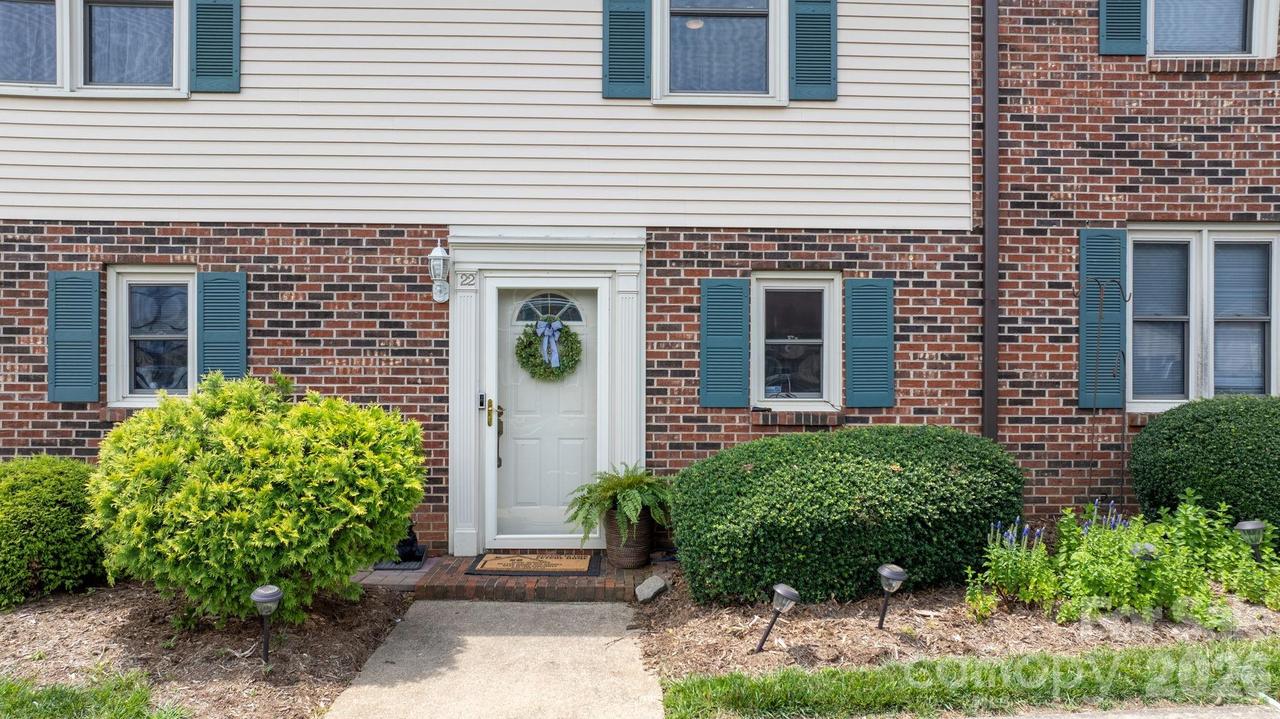 1330 5th St. #22, Hickory, NC 28601