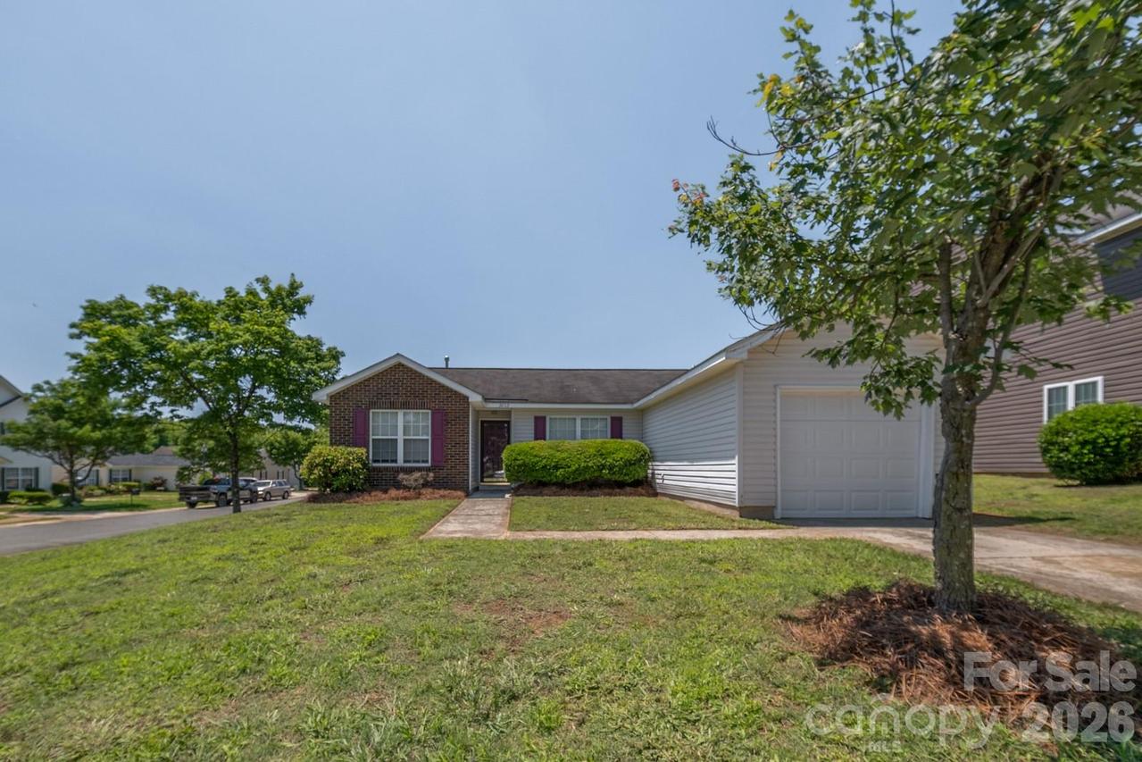 3003 Fairglen Rd., Charlotte, NC 28269