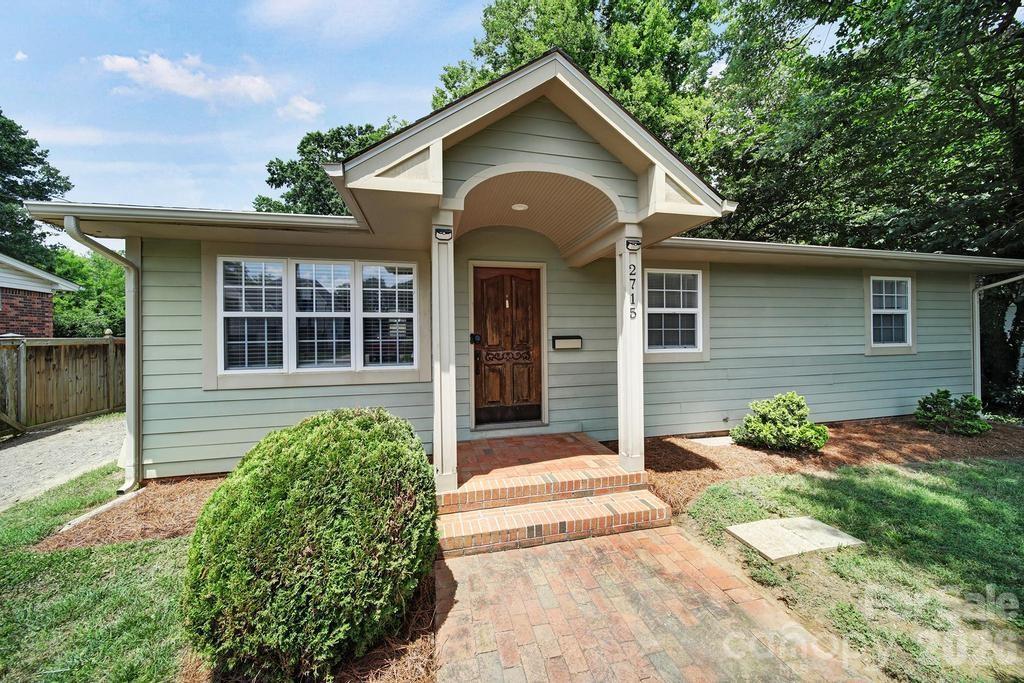 2715 Springway Dr., Charlotte, NC 28205