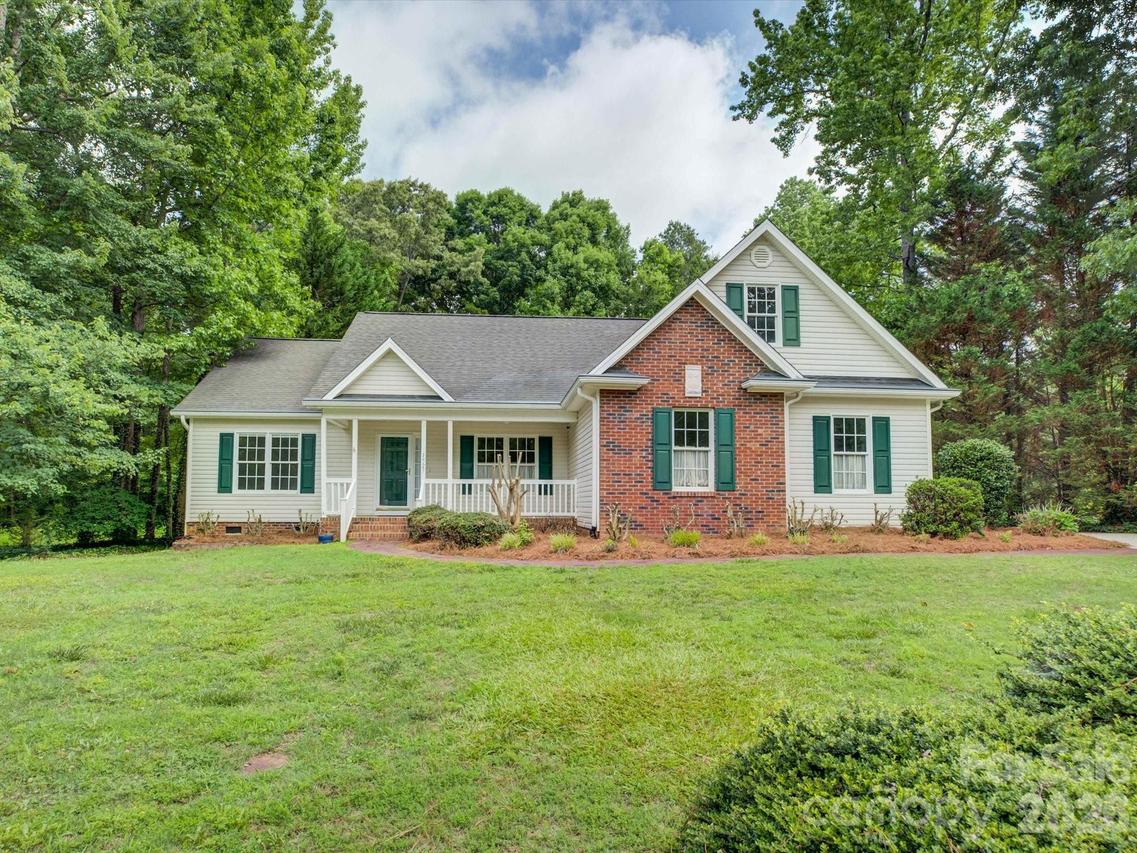 1527 Lavington Ct., Gastonia, NC 28056