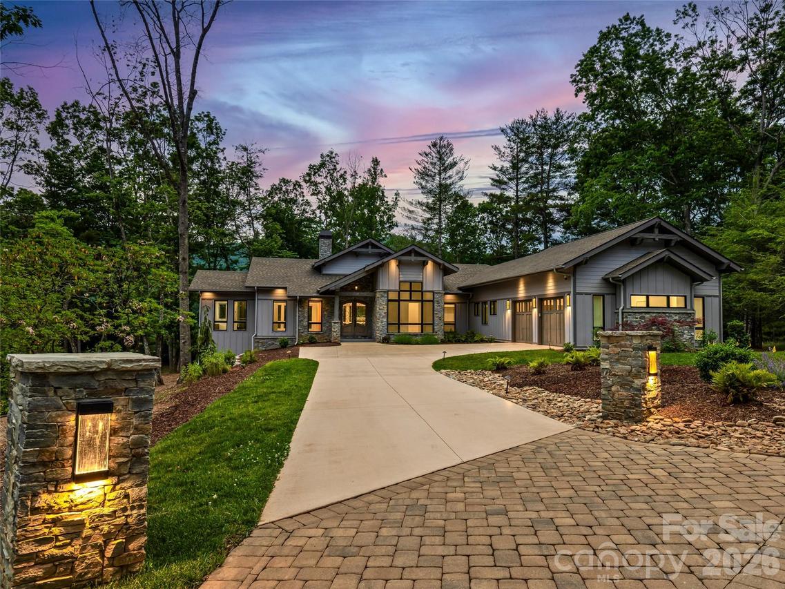 17 Nestlewood Dr., Arden, NC 28704