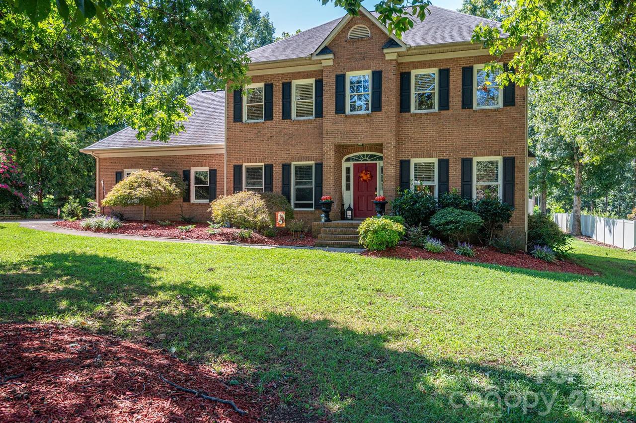 109 Nemans Cove, Cherryville, NC 28021