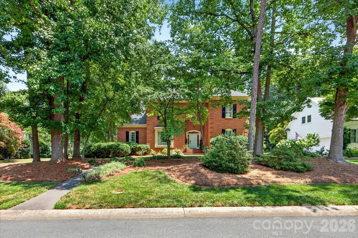 3601 Castellaine Dr., Charlotte, NC 28226