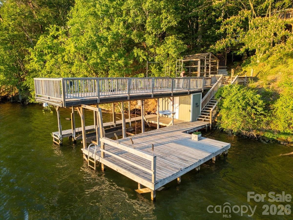 263 Lakewood Cir., Troy, NC 27371