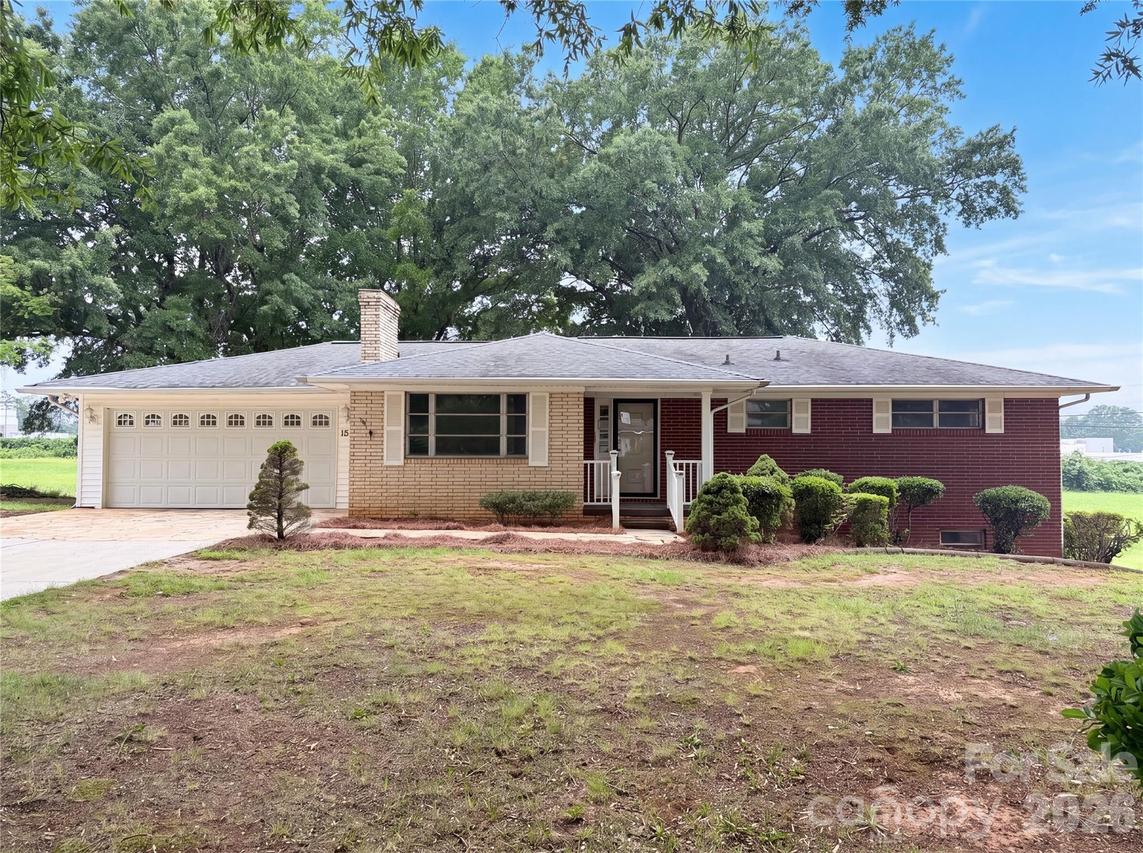 1580 W Cloaninger Ave., Statesville, NC 28625