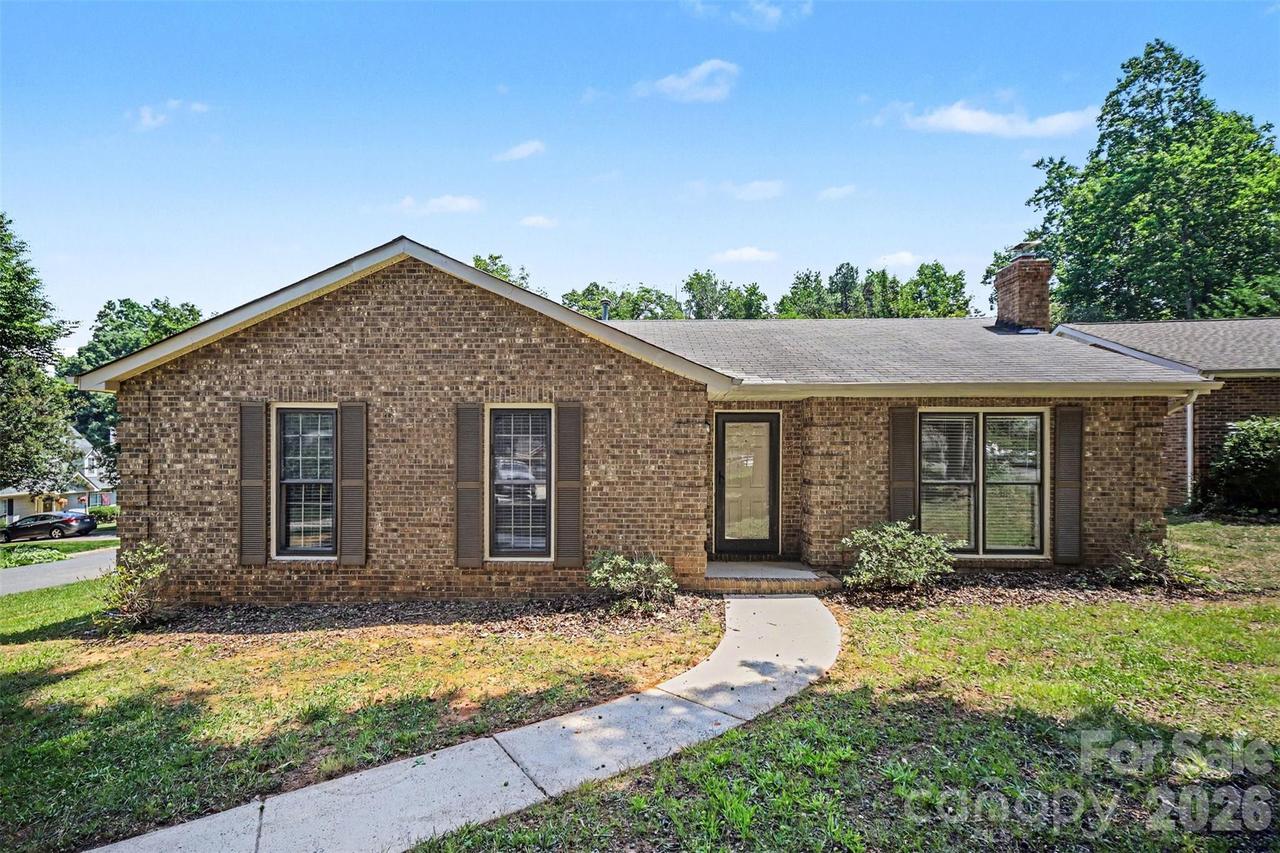 9720 Stillwater Ln., Mint Hill, NC 28227