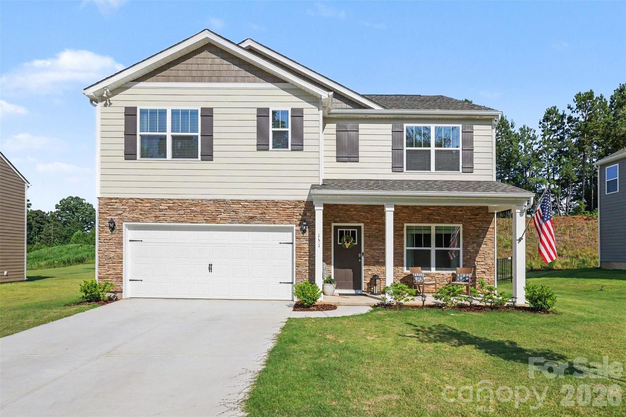 151 Rustling Waters Dr., Mooresville, NC 28117