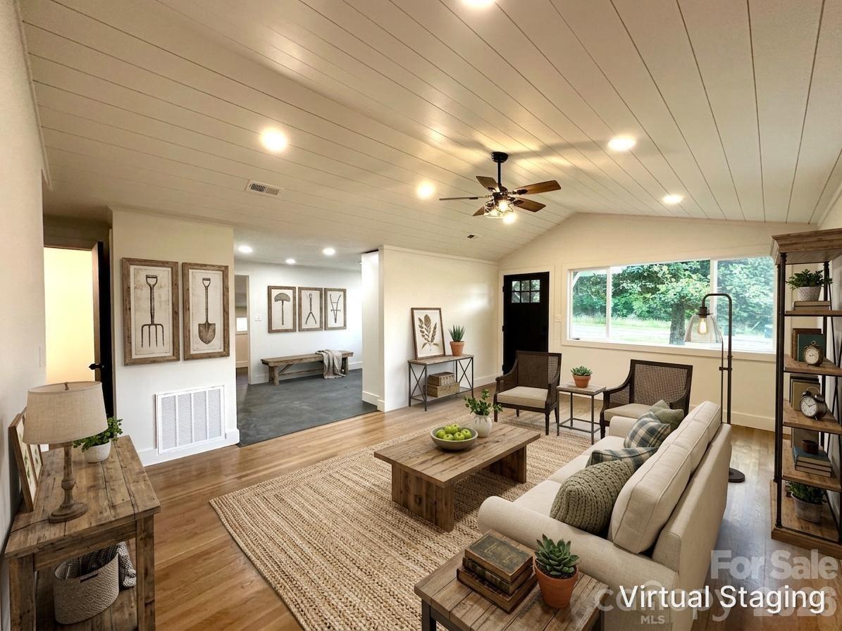 908 E 1st St., Newton, NC 28658