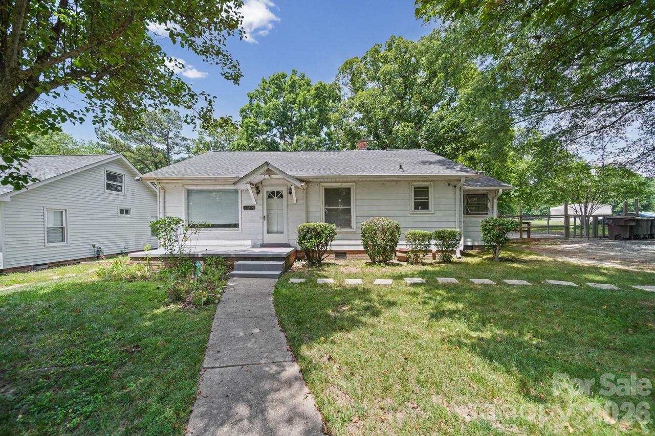 1911 Glenwood St., Kannapolis, NC 28083