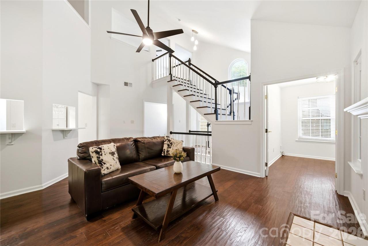 6150 Gray Gate Ln. #i, Charlotte, NC 28210