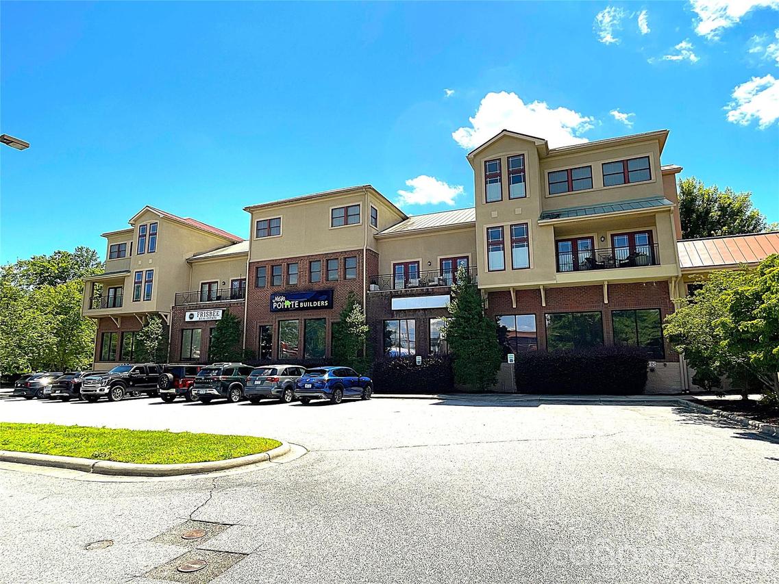 475 S Church St. #H, Hendersonville, NC 28792