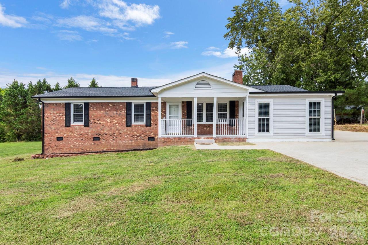 904 Long St., Oakboro, NC 28129