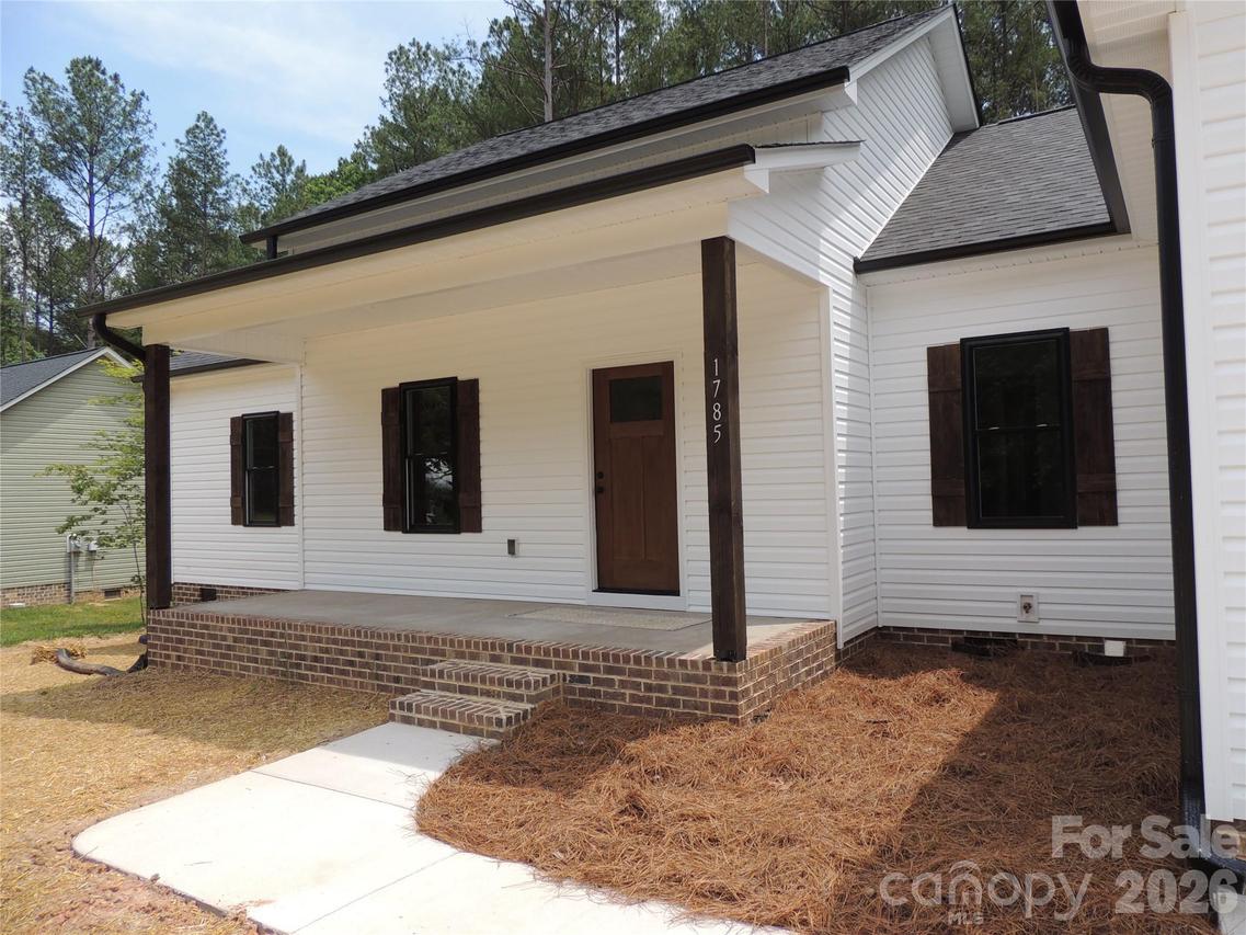 1785 Every Dr., Iron Station, NC 28080