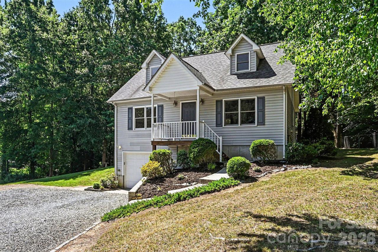 9624 Forest Dr., Charlotte, NC 28216