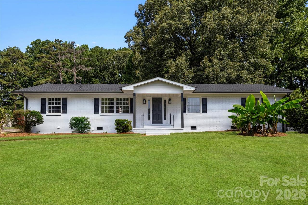 5421 Maplewood Ln., Charlotte, NC 28227