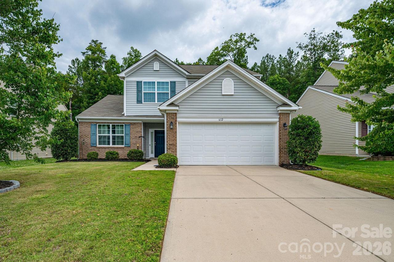 612 Augustus Ln., Mount Holly, NC 28120