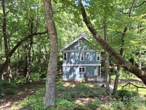 630 Shumont Rd., Black Mountain, NC 28711