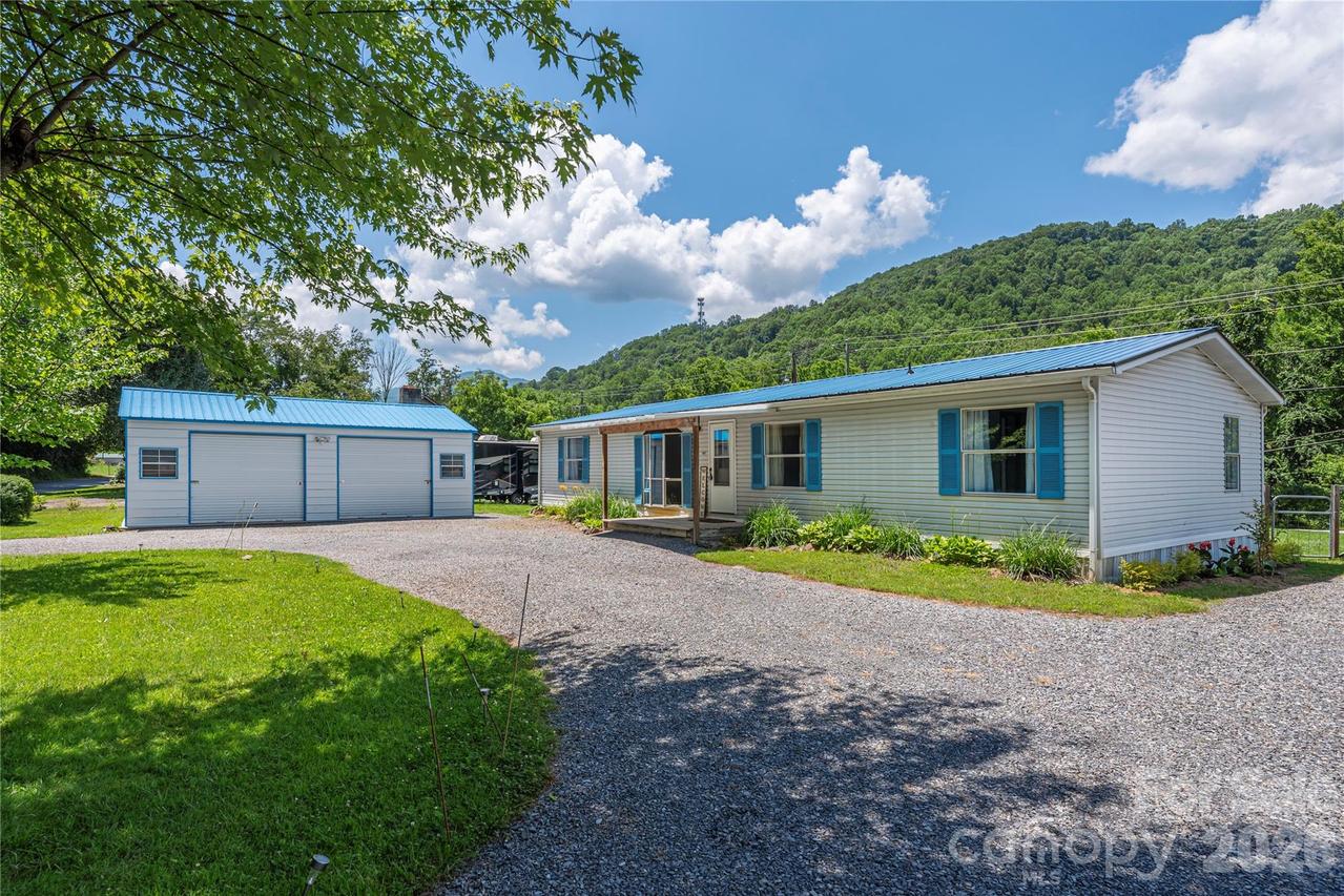 1458 Old Balsam Rd., Waynesville, NC 28786