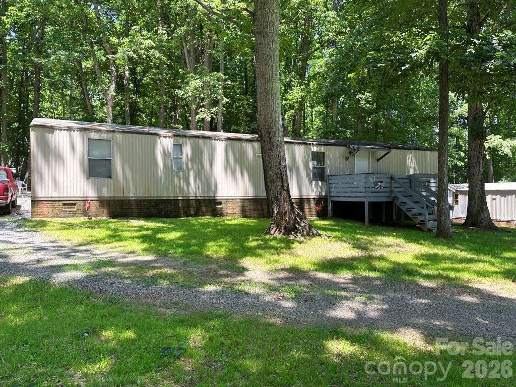 225 Starlight Dr., Lincolnton, NC 28092