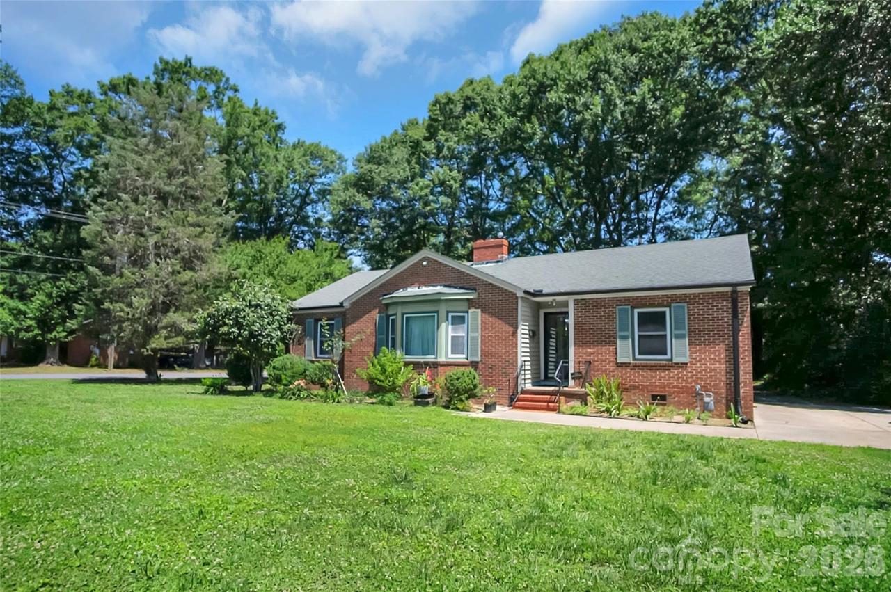 712 Home Tr., Gastonia, NC 28052