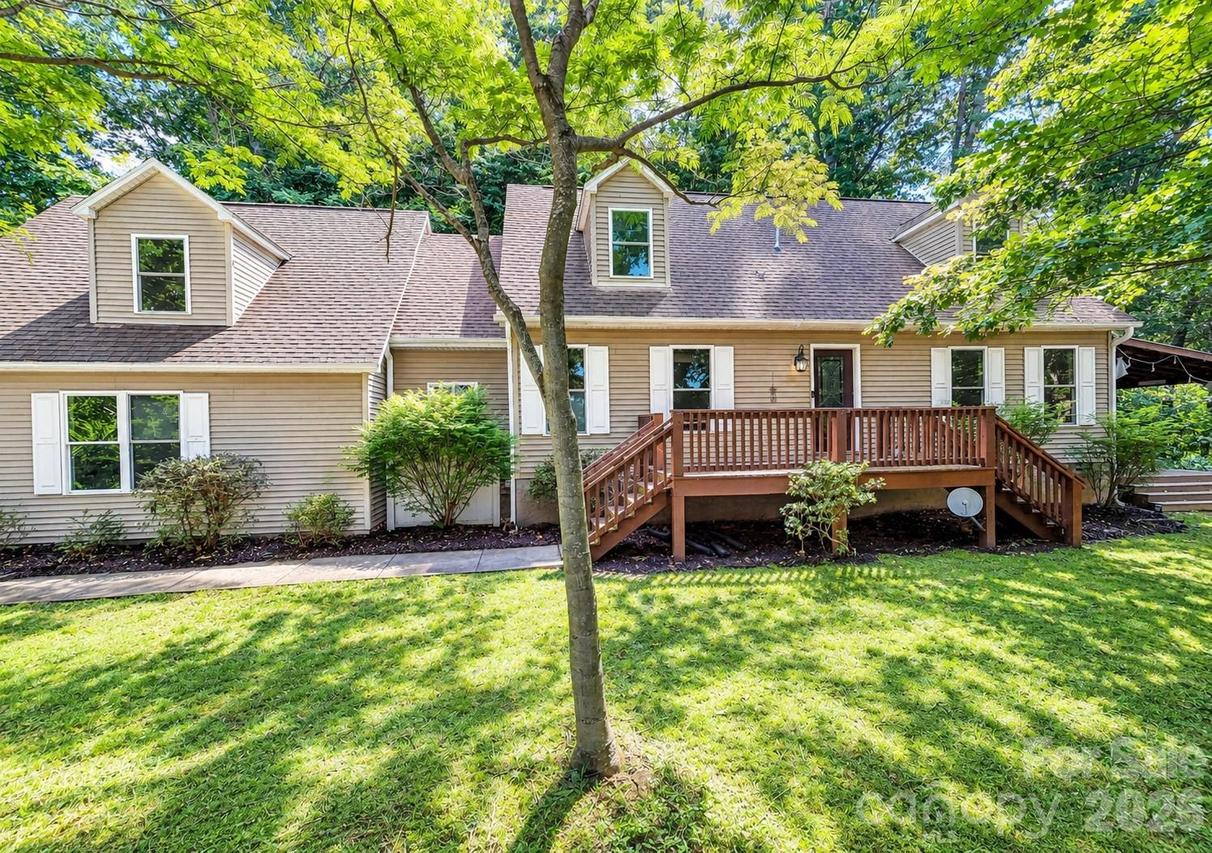 142 Blake Dr., Canton, NC 28716