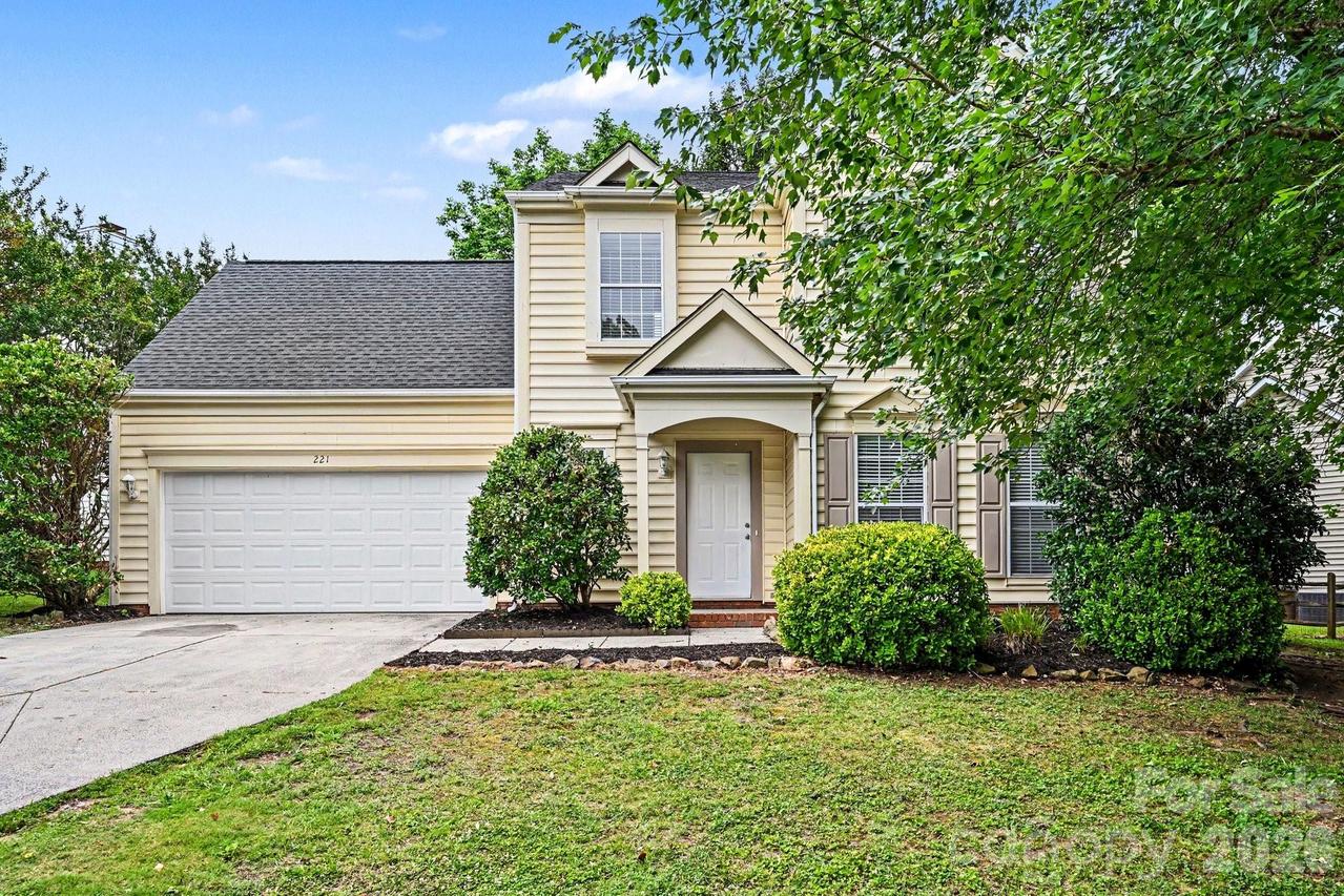 221 Aylesbury Ln., Indian Trail, NC 28079