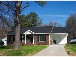 2364 Hedgewood Cir., Gastonia, NC 28052