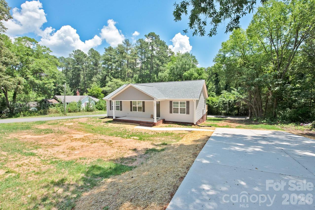 120 Homestead Ave., Kannapolis, NC 28081