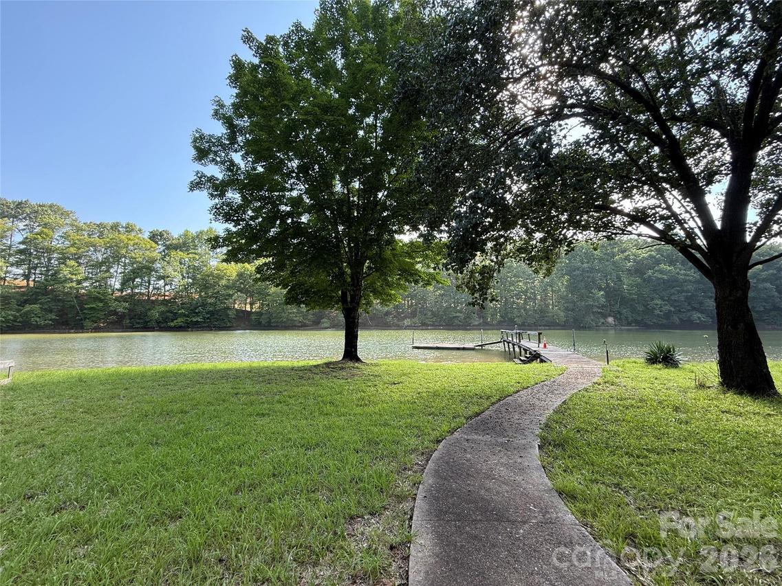 16411 Crosshaven Dr., Charlotte, NC 28278