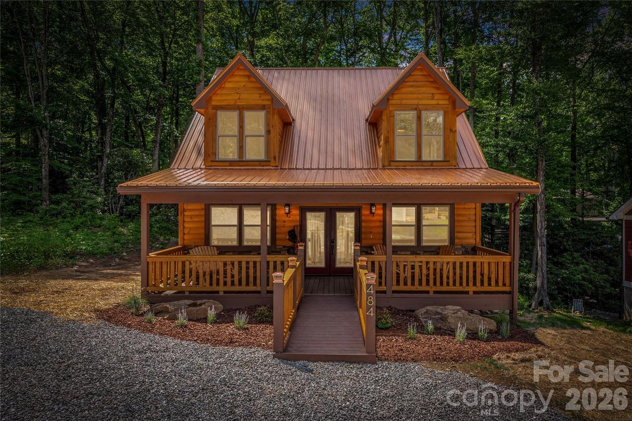 484 Twinbrook Ln., Maggie Valley, NC 28751