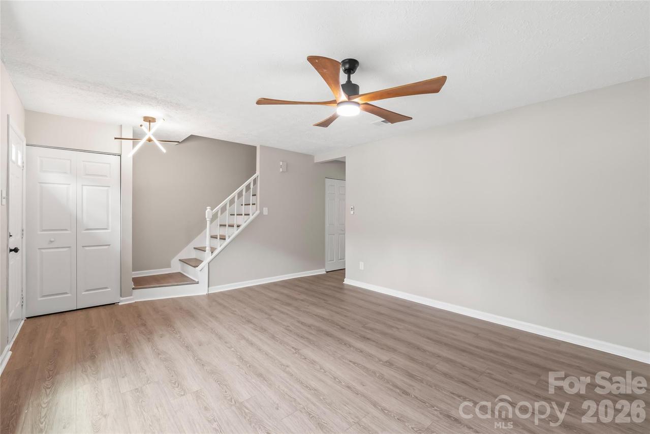 1221 Scaleybark Rd. #F, Charlotte, NC 28209