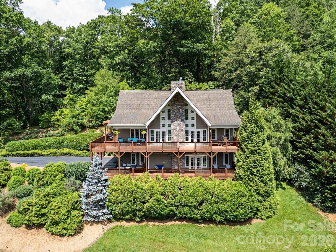 406 Inverness Dr., Waynesville, NC 28785