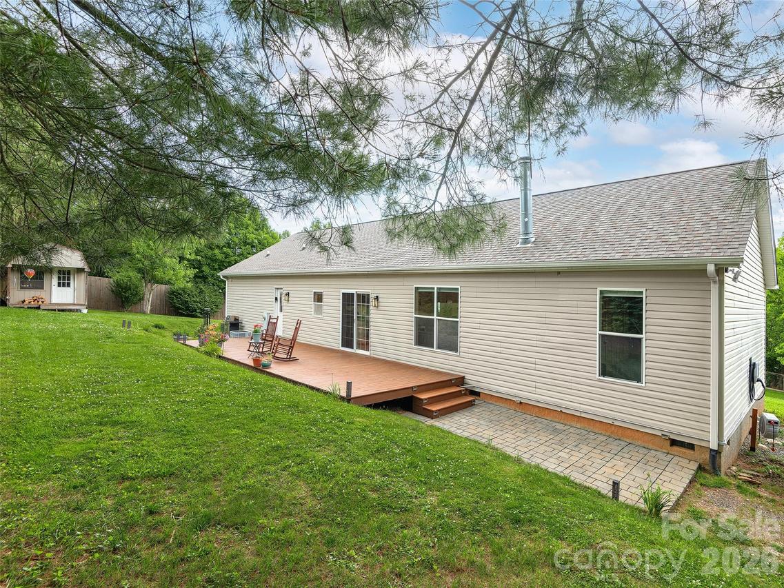 9 Cedar Hill Rd., Asheville, NC 28806
