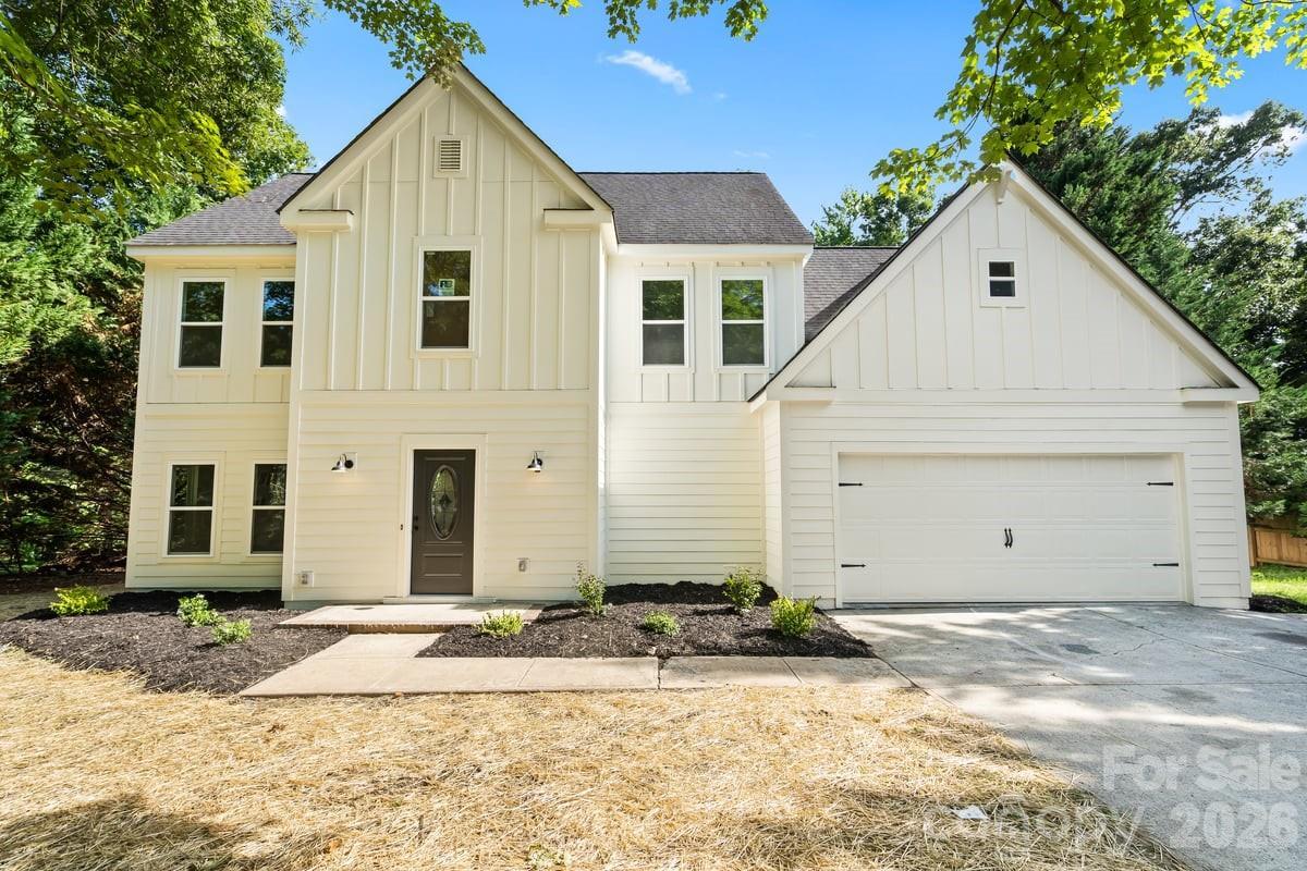 2033 Colony Hill Dr., Charlotte, NC 28214